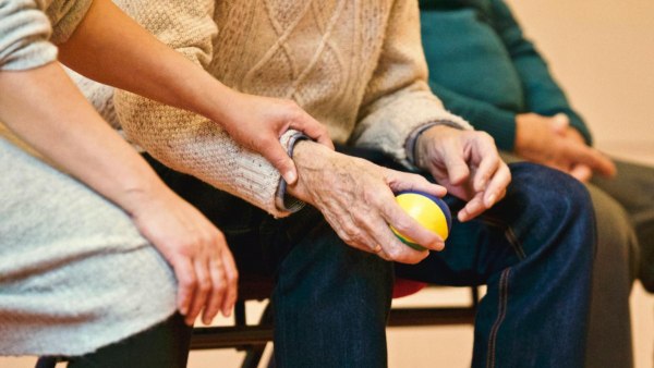 «Ακριβές» συντάξεις – φτωχοί συνταξιούχοι 1 «Ακριβές» συντάξεις – φτωχοί συνταξιούχοι