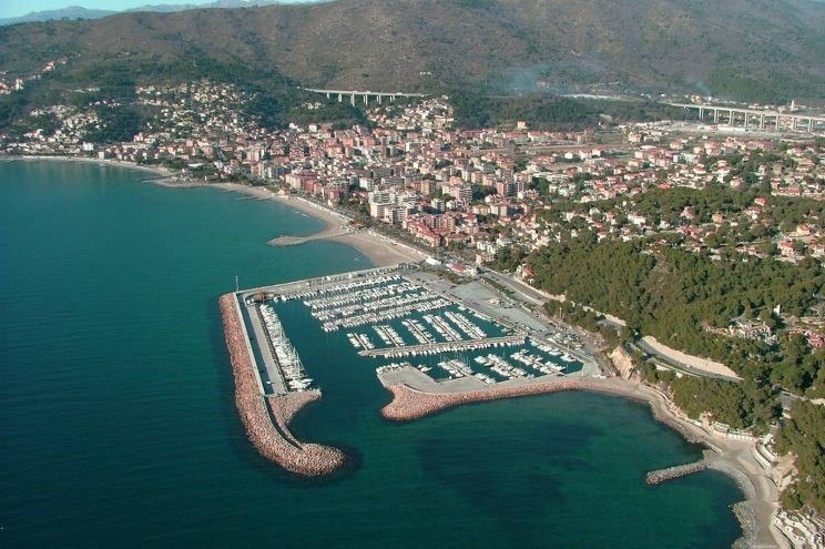 Αναζητείτε φορολογικές «οάσεις»; Αυτές είναι οι 12 χώρες στην Ευρώπη με τους χαμηλότερους φόρους