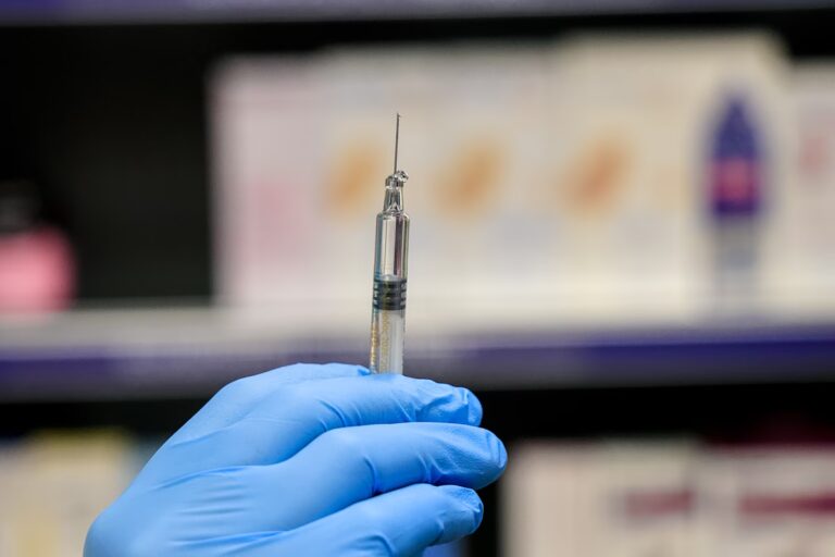 Αντιγριπικός εμβολιασμός: 3,64 εκατ. δόσεις στην Ελλάδα φέτος
