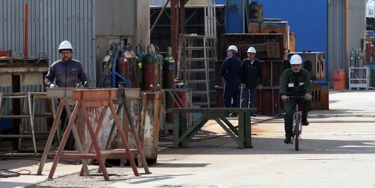 ΓΣΕΕ: Τρεις παρεμβάσεις για την προστασία των εργαζομένων