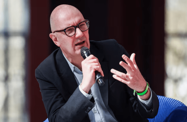 Γαλλία: Ο υπουργός Οικονομικών υποβαθμίζει την… υποβάθμιση από την Standard & Poor’s 1 Γαλλία: Ο υπουργός Οικονομικών υποβαθμίζει την… υποβάθμιση από την Standard & Poor’s