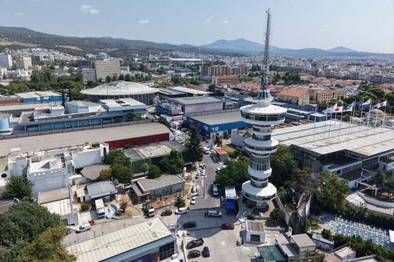 Διαφορετικές αξιολογήσεις από Καββαθά και Κορκίδη για τα κυβερνητικά μέτρα