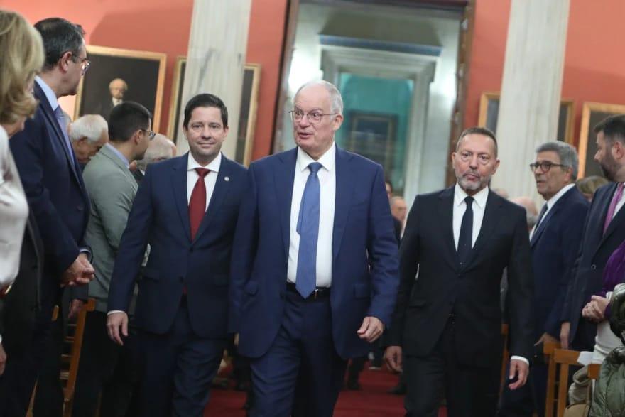 ΕΚΠΑ: Τιμητικός τόμος στον Γιάννη Στουρνάρα 1 ΕΚΠΑ: Τιμητικός τόμος στον Γιάννη Στουρνάρα