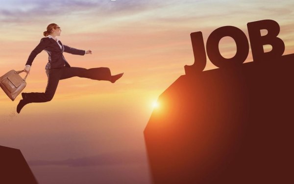 ΕΡΓΑΝΗ: Το 2025 έκλεισε με βροχή απολύσεων – Τι μας περιμένει το 2026 1 ΕΡΓΑΝΗ: Το 2025 έκλεισε με βροχή απολύσεων – Τι μας περιμένει το 2026