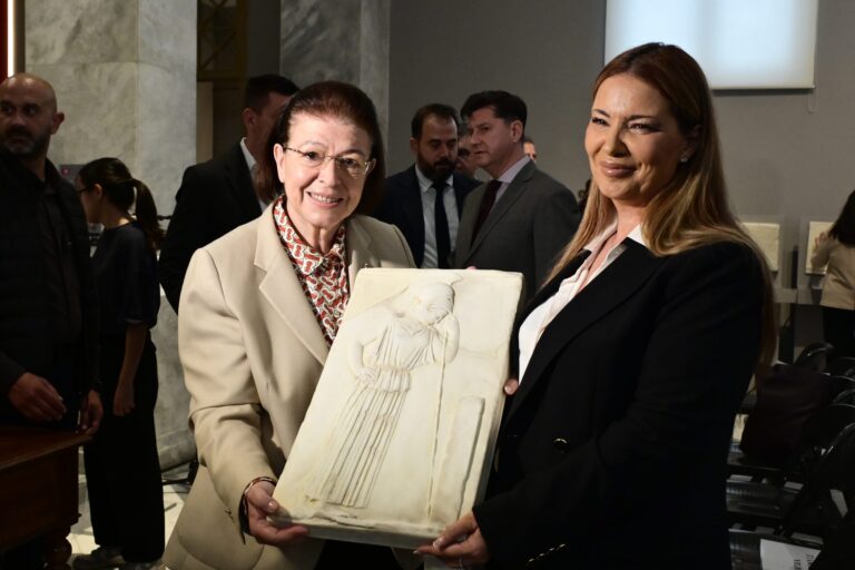 Ελλάδα: Επέστρεψαν από το Ισραήλ 22 αρχαιότητες για πρώτη φορά
