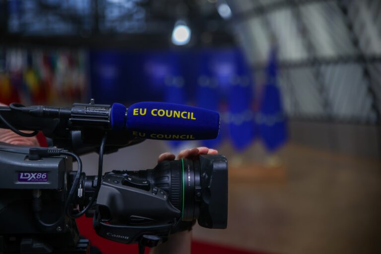 Επιτροπή της Βενετίας: Εξετάζει τον νόμο Πλεύρη για τις ΜΚΟ