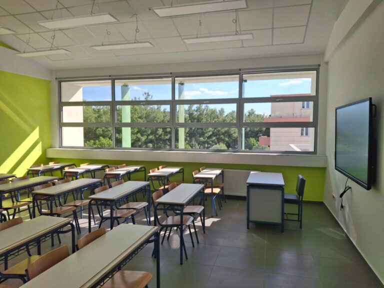 Ζαχαράκη: Έως 6.000 αναπληρωτές στη δεύτερη φάση, 45.000 έως το τέλος του έτους