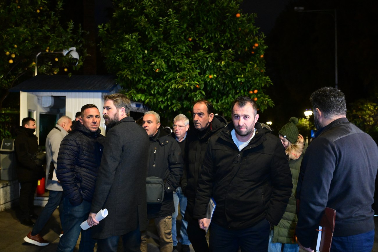 Η μέρα των αποφάσεων για τις αγροτικές κινητοποιήσεις έφτασε - Το κλίμα στα μπλόκα και η αγωνία του Μαξίμου