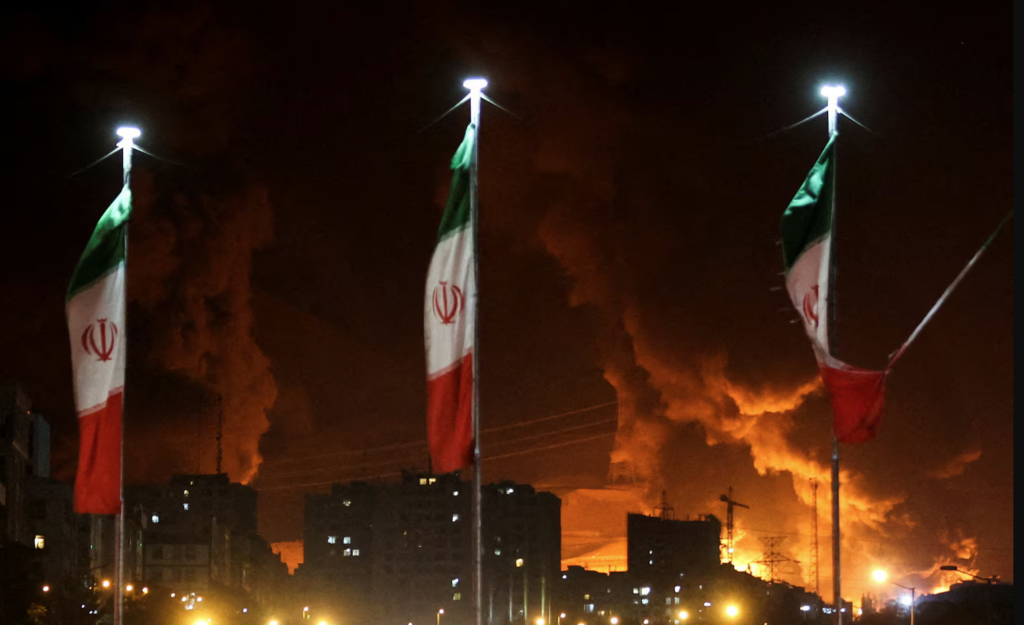 Ιράν: Εκτοξεύονται πετρέλαιο και φυσικό αέριο μετά από πλήγματα σε ενεργειακές υποδομές 1 Ιράν: Εκτοξεύονται πετρέλαιο και φυσικό αέριο μετά από πλήγματα σε ενεργειακές υποδομές