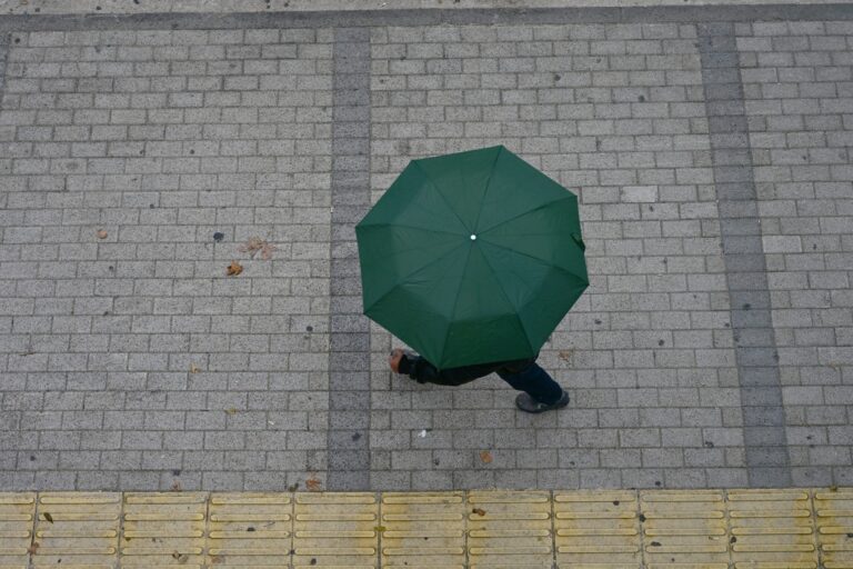 Κακοκαιρία: Μήνυμα 112 στα Πολιτικά Ευβοίας για περιορισμό μετακινήσεων