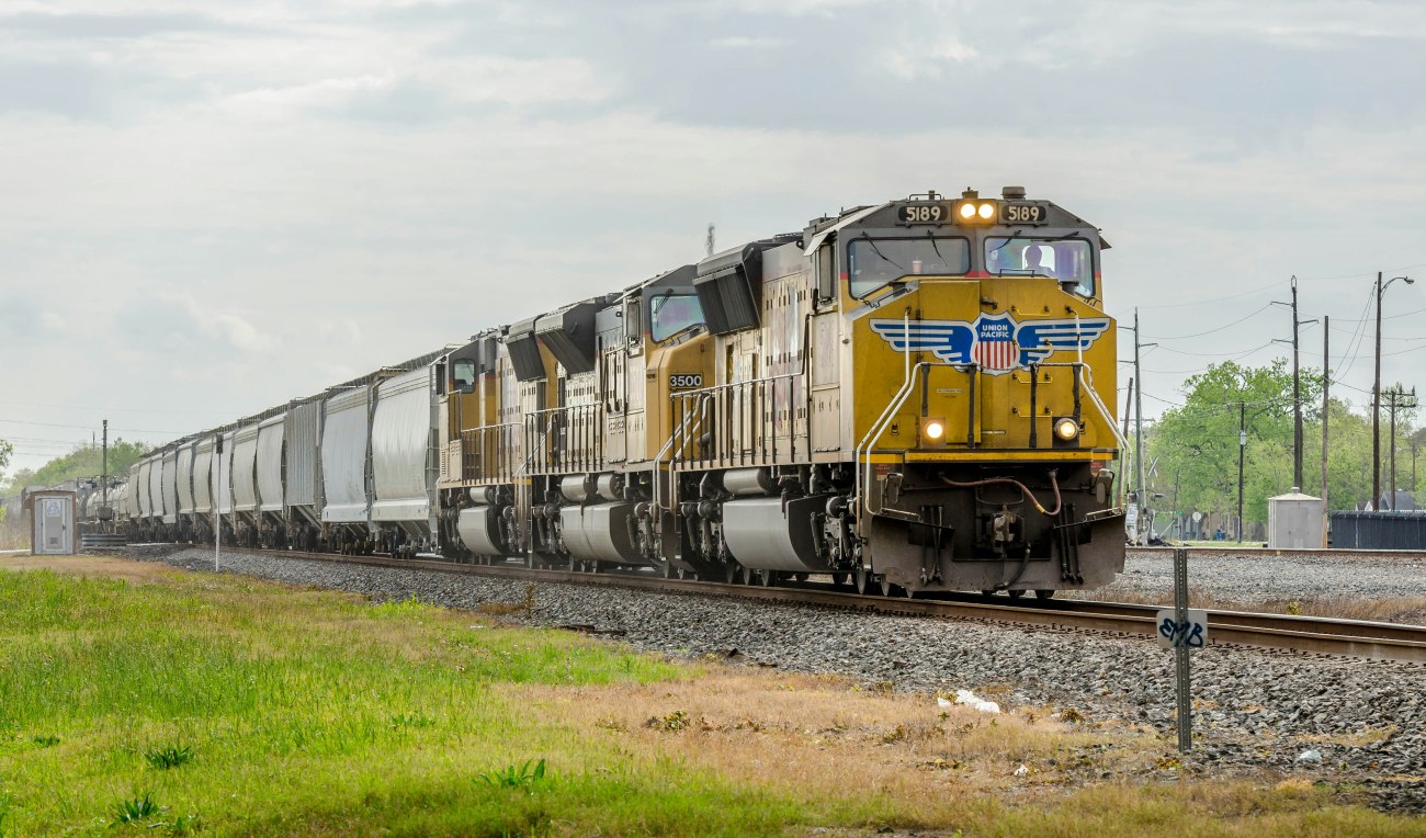 «Πράσινο φως» από Τραμπ για τη συγχώνευση Union Pacific και Norfolk Southern 1 «Πράσινο φως» από Τραμπ για τη συγχώνευση Union Pacific και Norfolk Southern