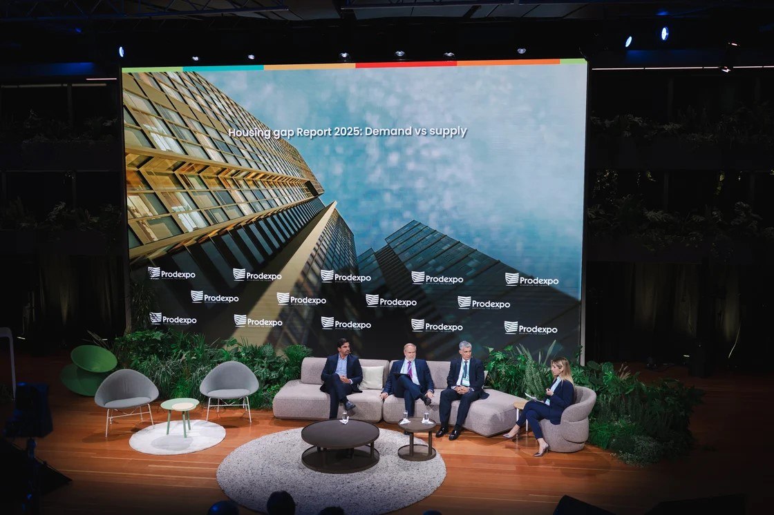 Πώς θα υπερβούμε τη στεγαστική κρίση - Στελέχη του real estate και εκπρόσωποι της ΓΣΕΕ προτείνουν λύσεις 1 Πώς θα υπερβούμε τη στεγαστική κρίση - Στελέχη του real estate και εκπρόσωποι της ΓΣΕΕ προτείνουν λύσεις