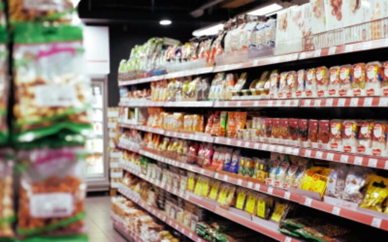 Σε ισχύ μειώσεις τιμών σε 1.740 κωδικούς προϊόντων στα σούπερ μάρκετ
