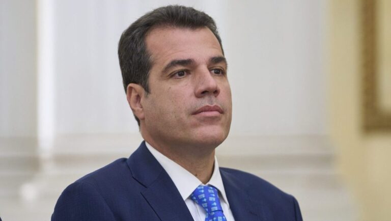 ΣτΕ: Συνταγματική η υποχρεωτική εγγραφή των ΜΚΟ στο μητρώο του υπουργείου Μετανάστευσης
