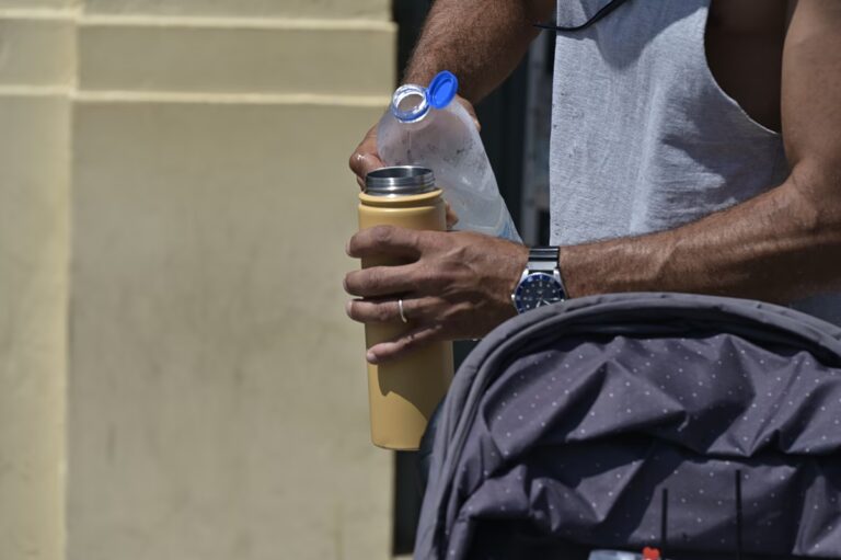 Στους 39,3°C η θερμοκρασία στη Στυλίδα – Πολύ υψηλός κίνδυνος πυρκαγιάς