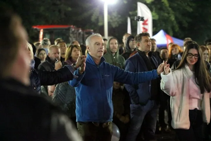 Κοίλα Κοζάνης: Η συναυλία της Κωνσταντίνας Τούνη στην 34η Έκθεση Δυτικής Μακεδονίας 28 Το κοινό στη συναυλία