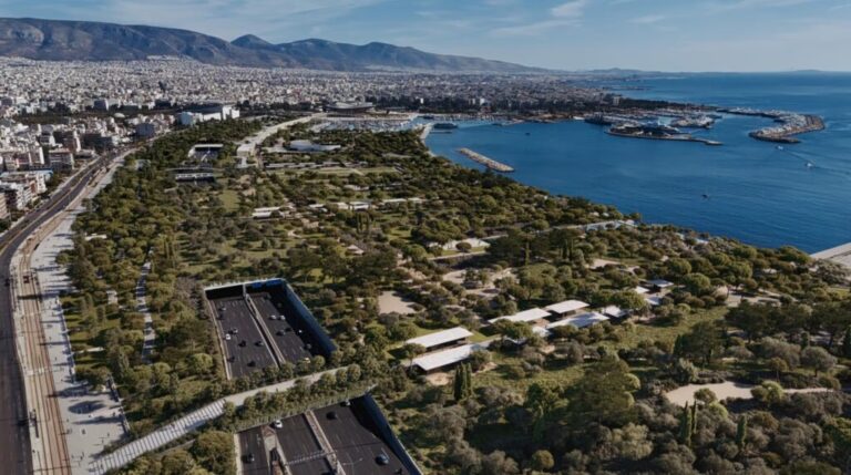 Υπογράφεται η σύμβαση για το ΑΕΝΑΟΝ παρουσία Μητσοτάκη