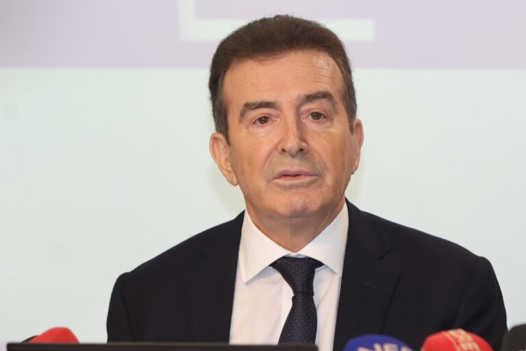 Χρυσοχοΐδης: Προωθείται η μετατροπή σε κακούργημα των τηλεφωνικών απατών σε βάρος ηλικιωμένων