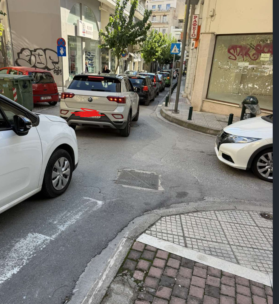 Κοζάνη: Κυκλοφοριακή συμφόρηση στις οδούς Μ. Αλεξάνδρου, Ζαφειράκη και Πλακοπίτη – Κλειστή η Μακεδονομάχων στις 12:30 2 Κοζάνη: Κυκλοφοριακή συμφόρηση στις οδούς Μ. Αλεξάνδρου, Ζαφειράκη και Πλακοπίτη – Κλειστή η Μακεδονομάχων στις 12:30