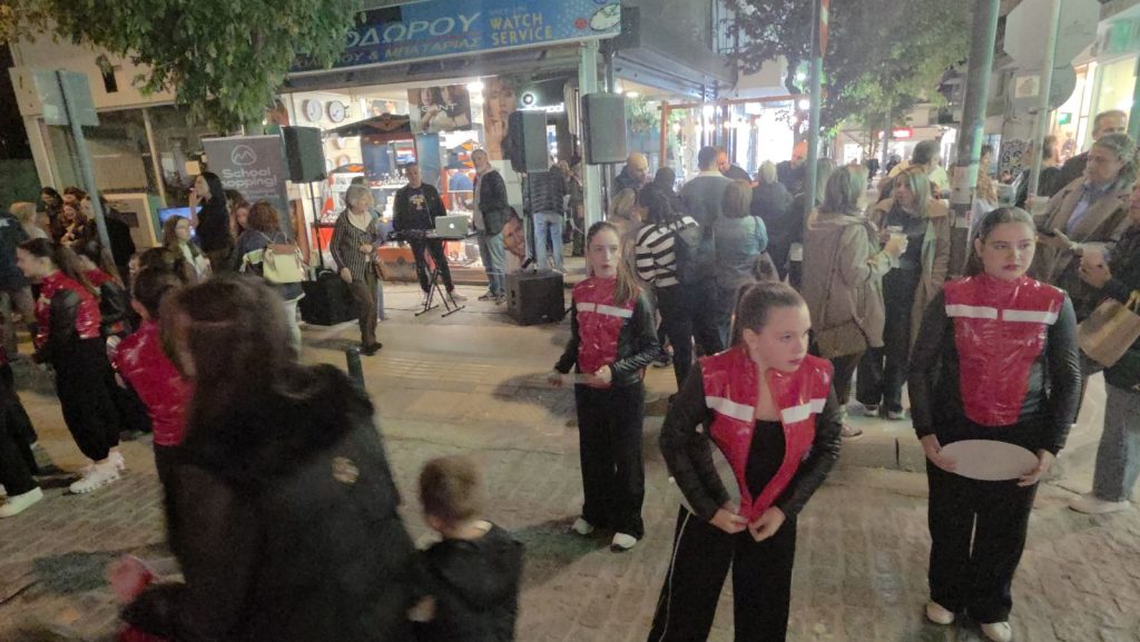 Η Μακεδονομάχων σε εορταστικό κλίμα