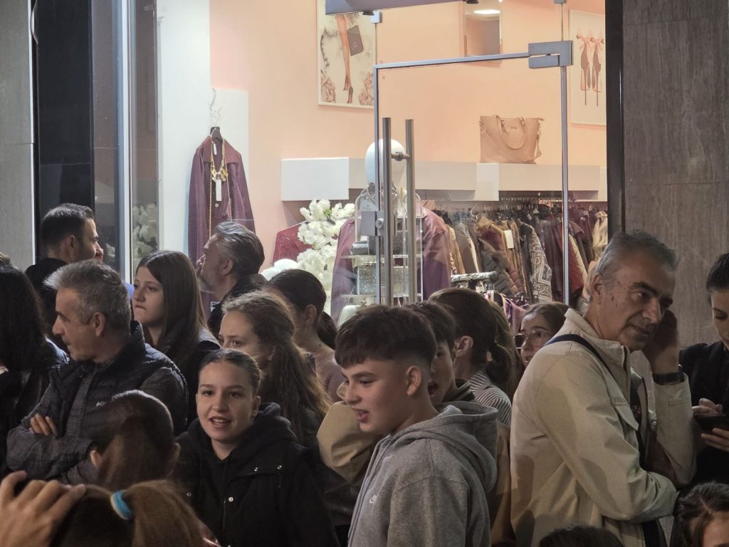 Στιγμιότυπο από το υπαίθριο πάρτι